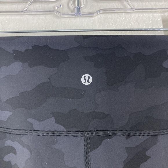 Lululemon Pants Womens 6 Black Camo Align High Rise Leggings Yoga Athletic Gym - Picture 9 of 14